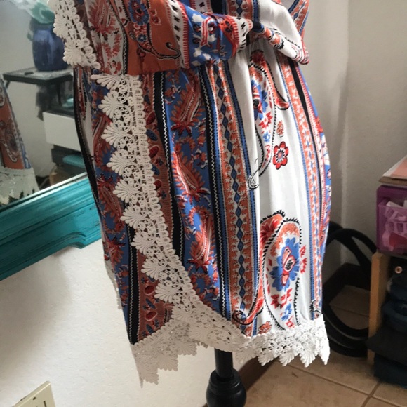 Romper with lace trim - Picture 4 of 4